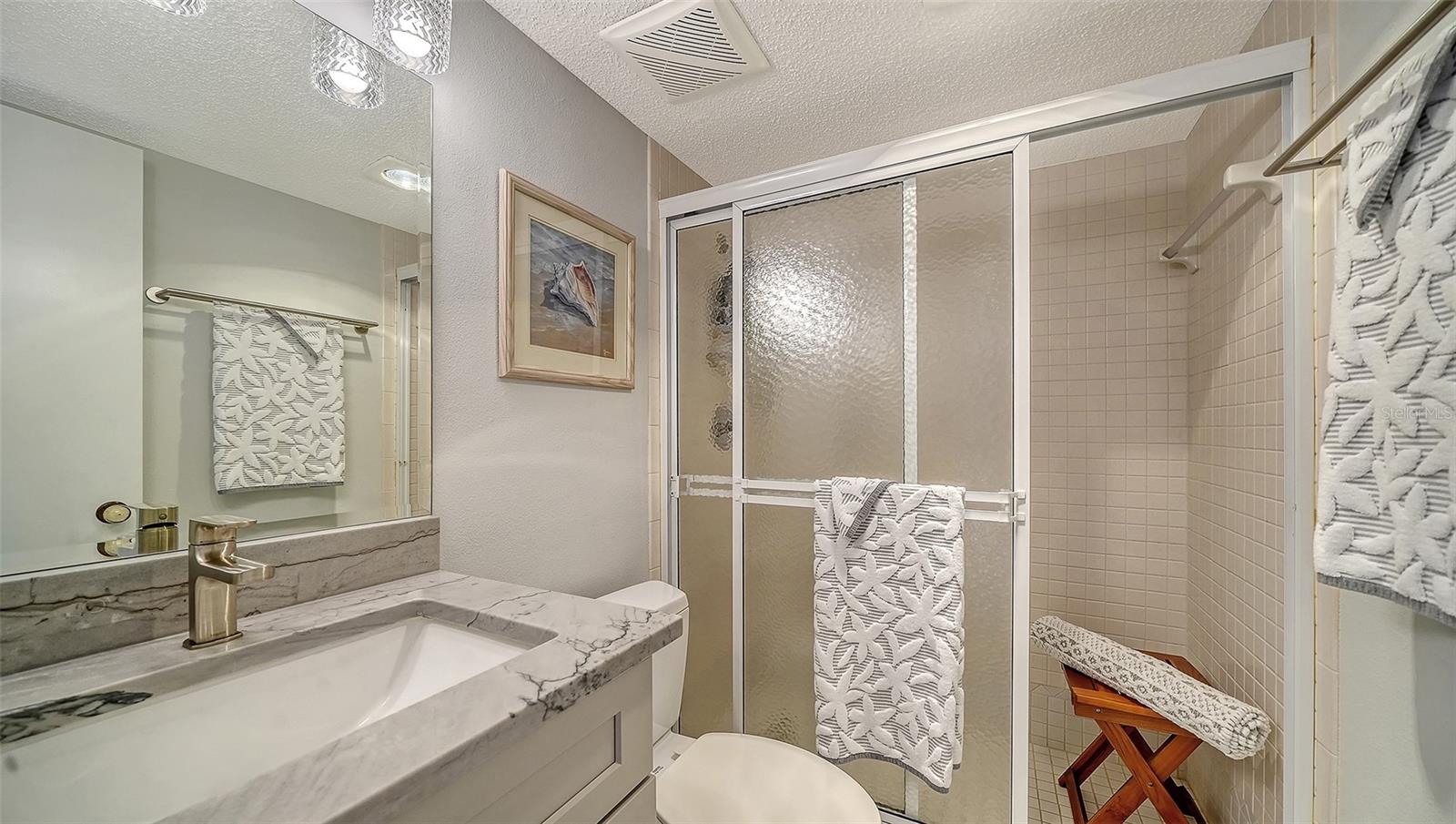 Image 34 of 98 For 8779 Midnight Pass Road 502h