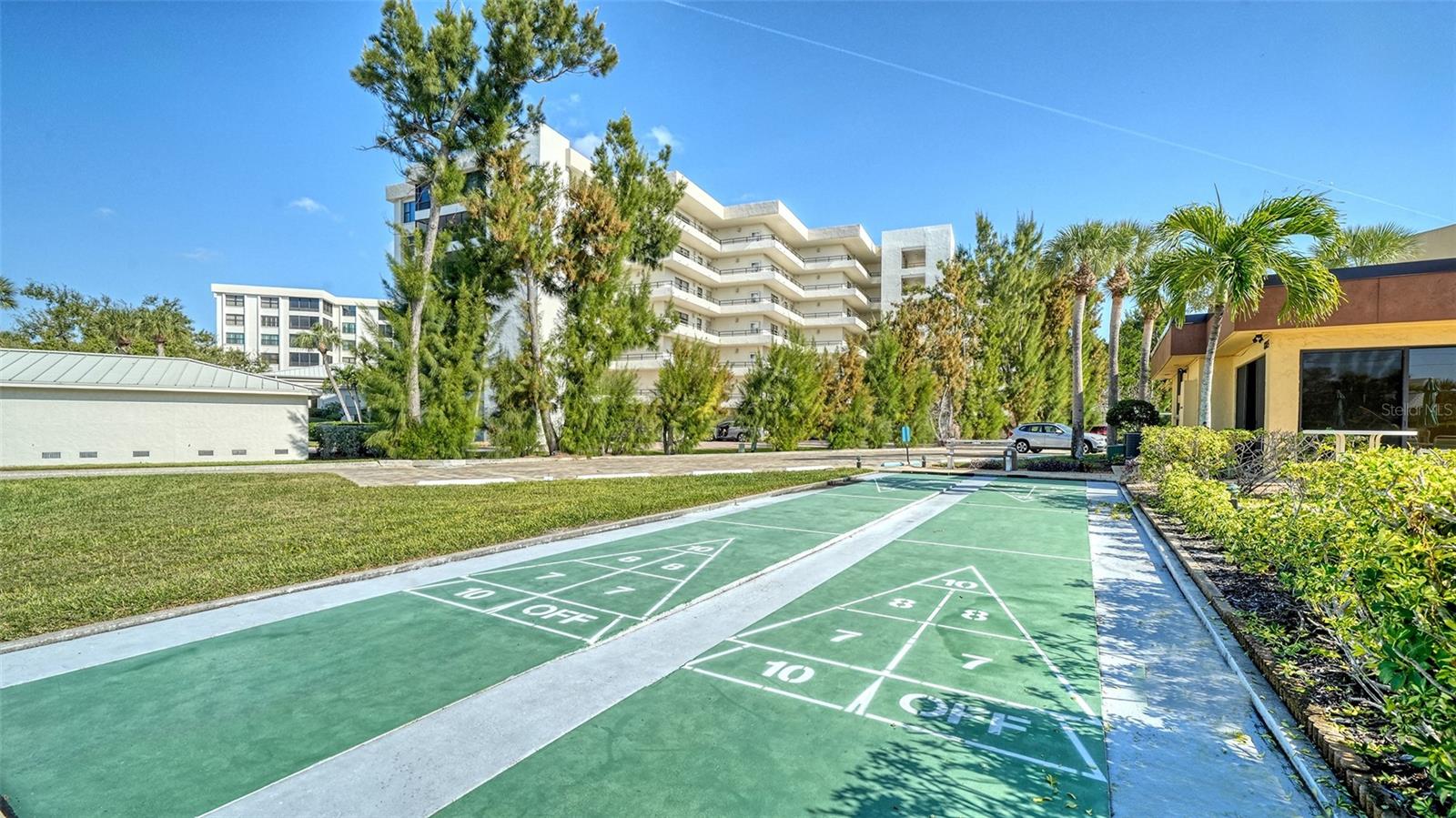 Image 54 of 98 For 8779 Midnight Pass Road 502h