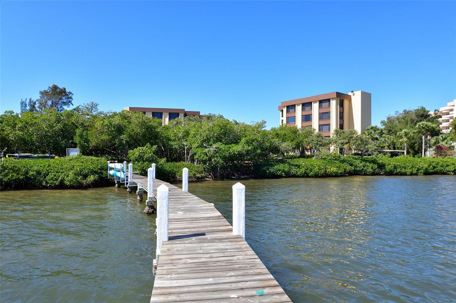 Image 61 of 98 For 8779 Midnight Pass Road 502h