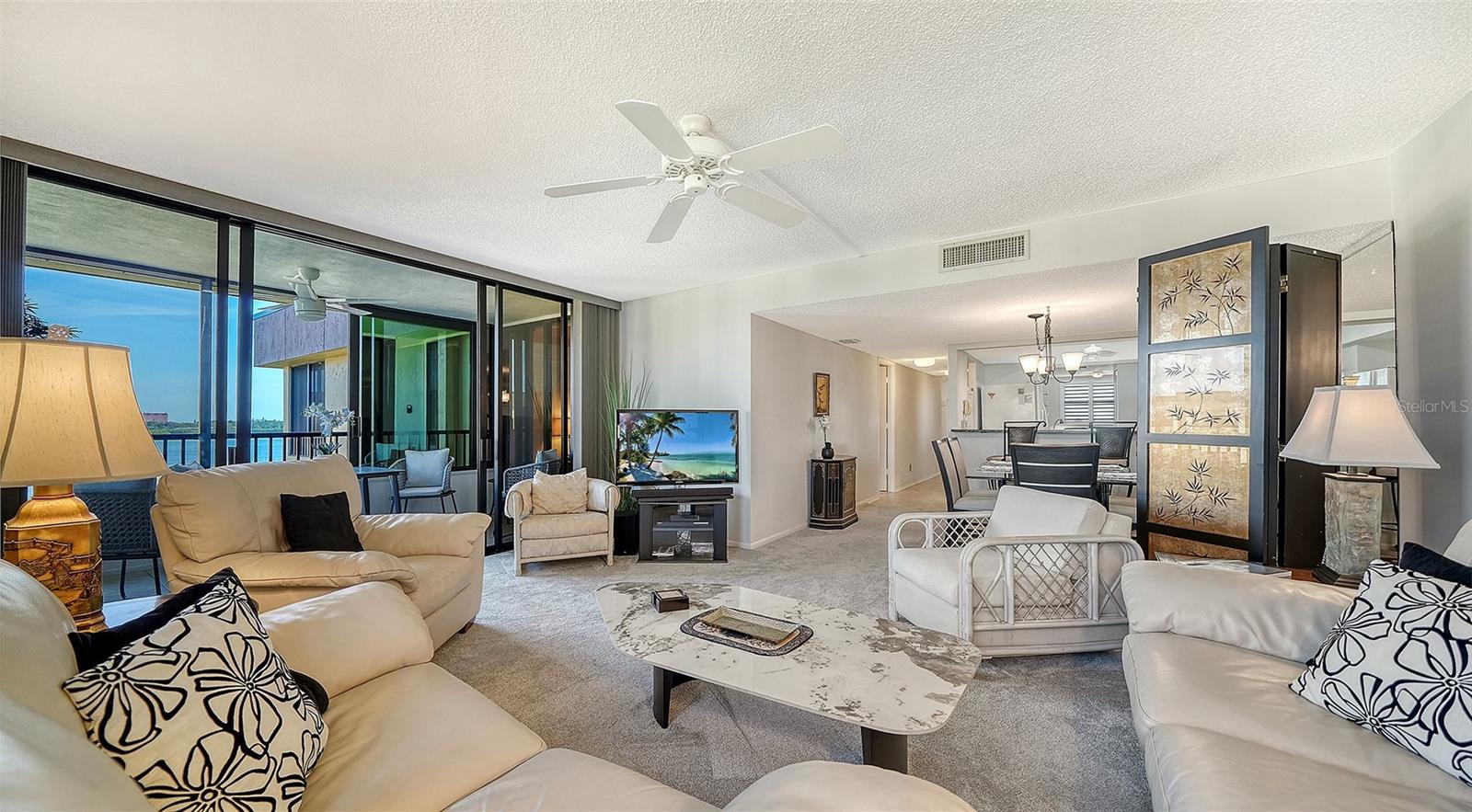 Image 8 of 98 For 8779 Midnight Pass Road 502h