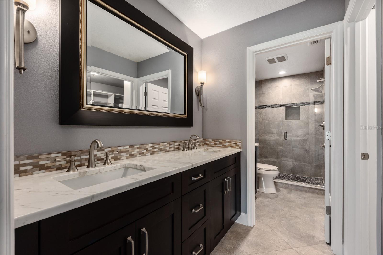 Image 25 of 54 For 4459 Oakley Greene 62