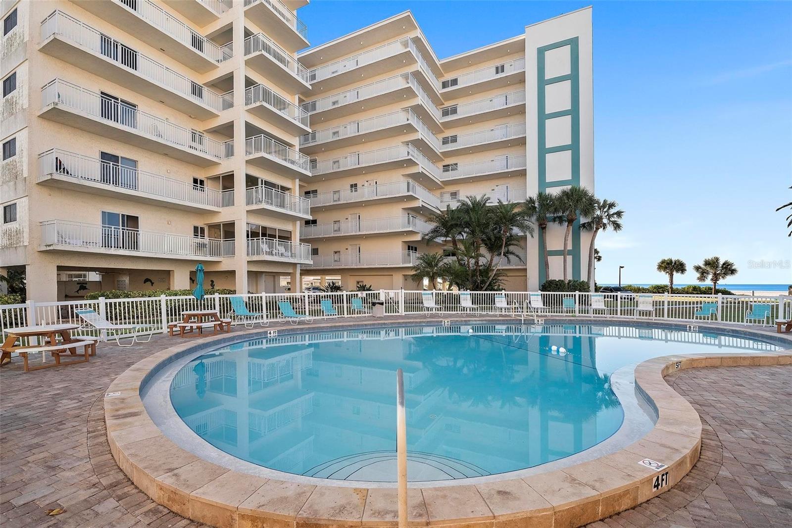 Image 26 of 89 For 5830 Midnight Pass Road 94