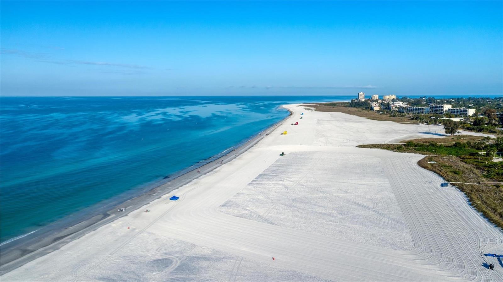 Image 29 of 89 For 5830 Midnight Pass Road 94