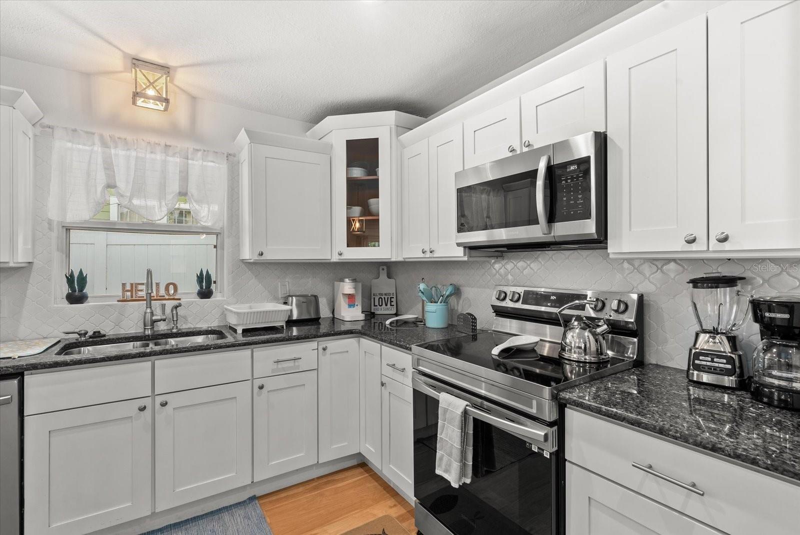 Image 11 of 43 For 316 30th Street W