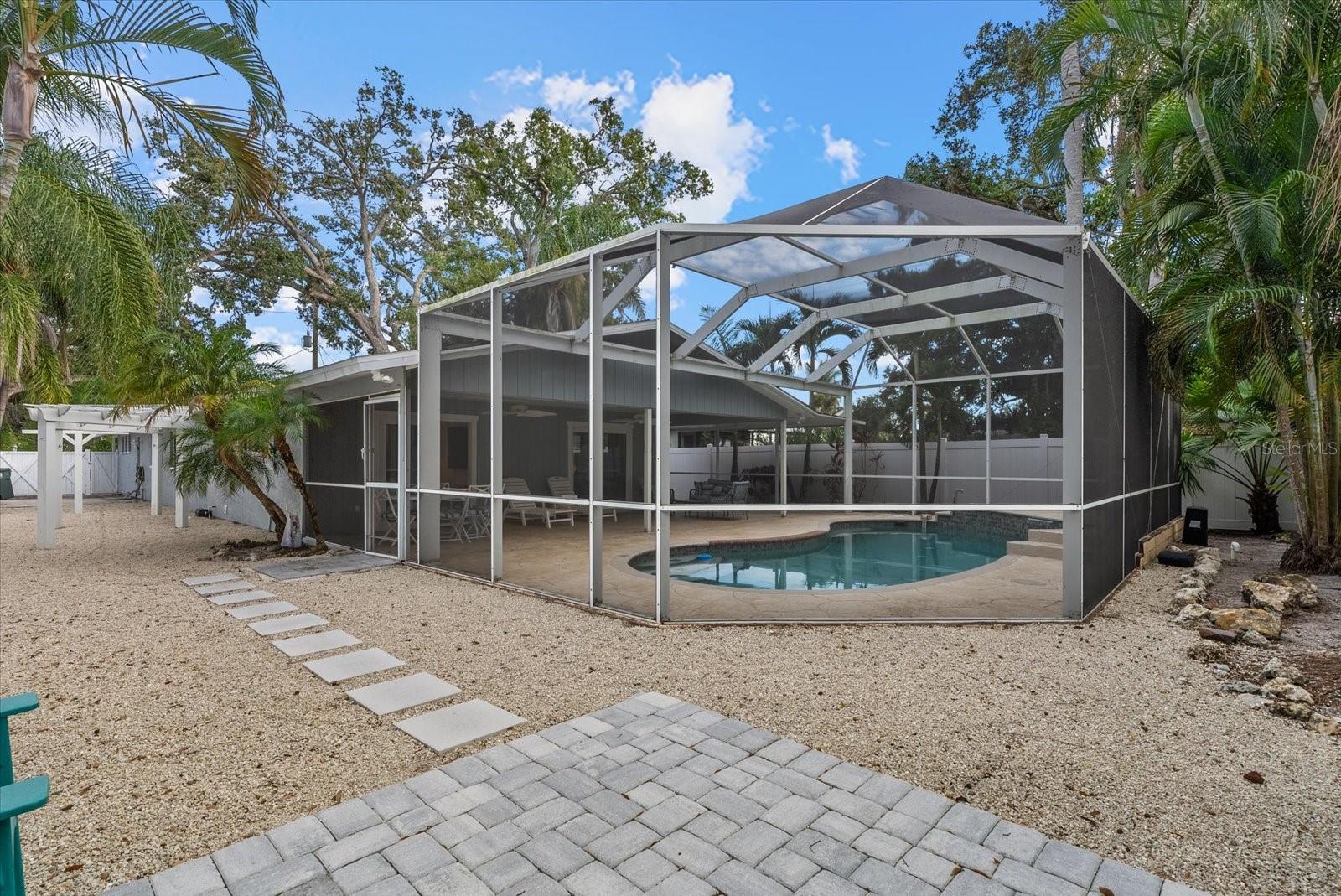 Image 38 of 43 For 316 30th Street W