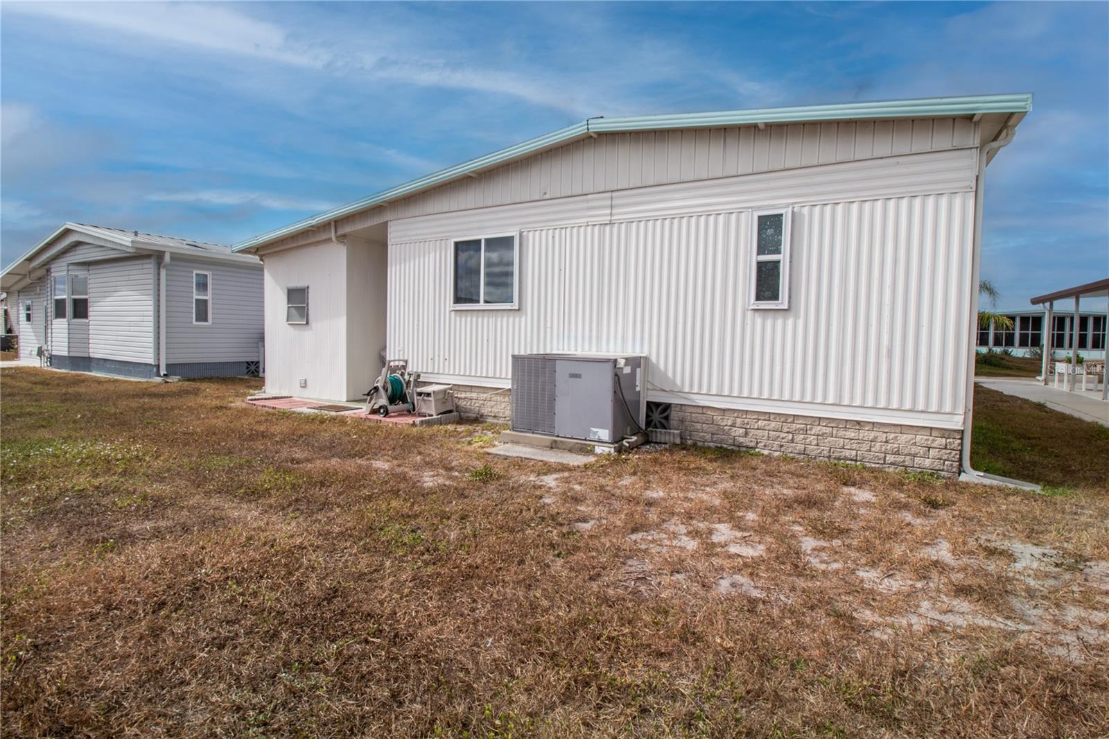 Image 30 of 34 For 5619 Bayshore Road 240