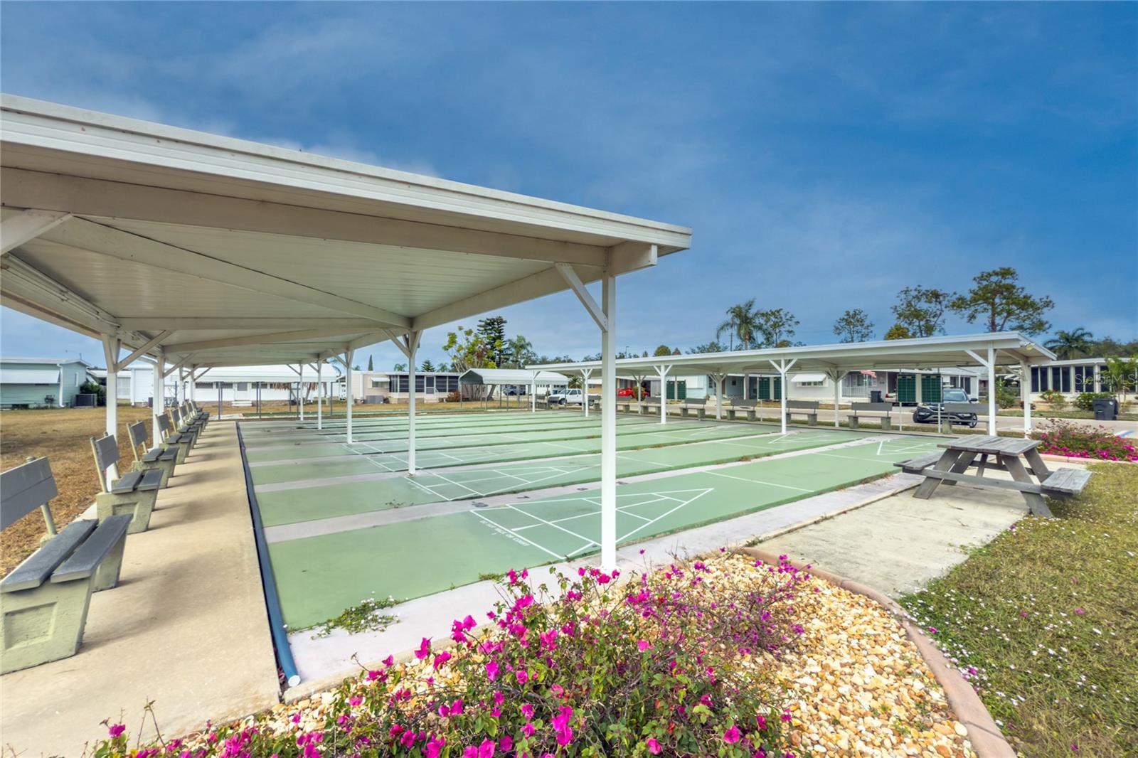 Image 33 of 34 For 5619 Bayshore Road 240