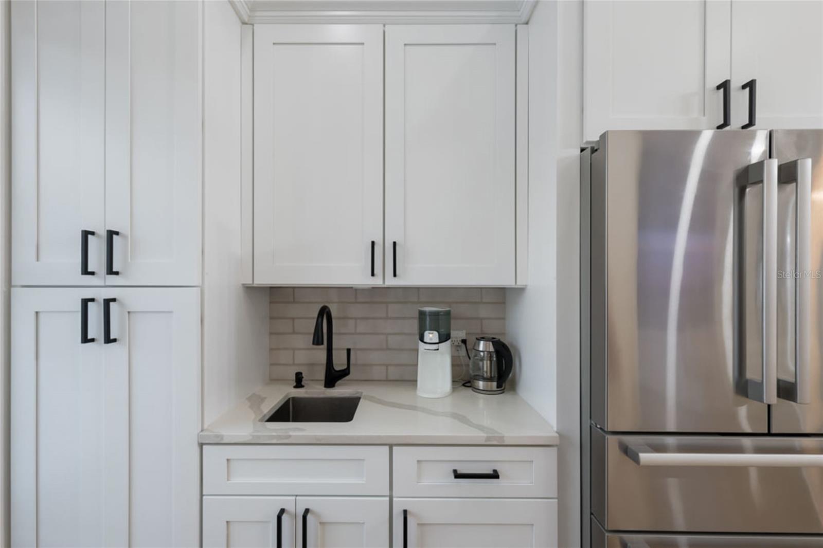 Image 16 of 48 For 597 Oak River Court