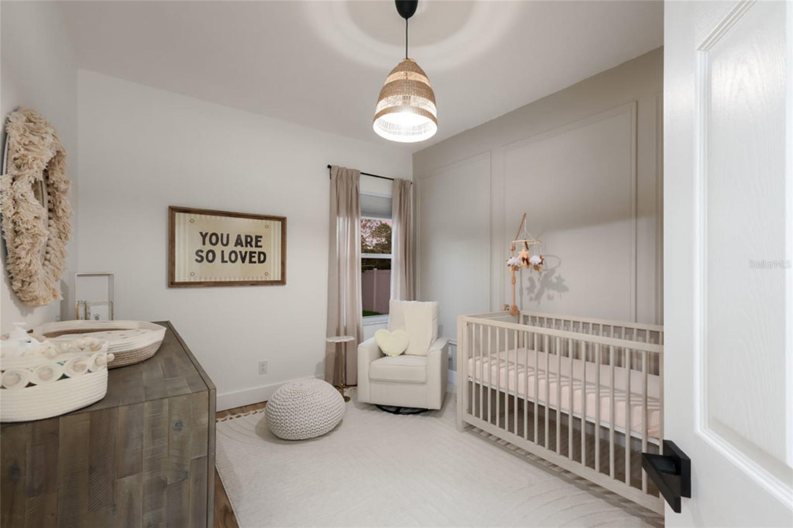 Image 19 of 48 For 597 Oak River Court