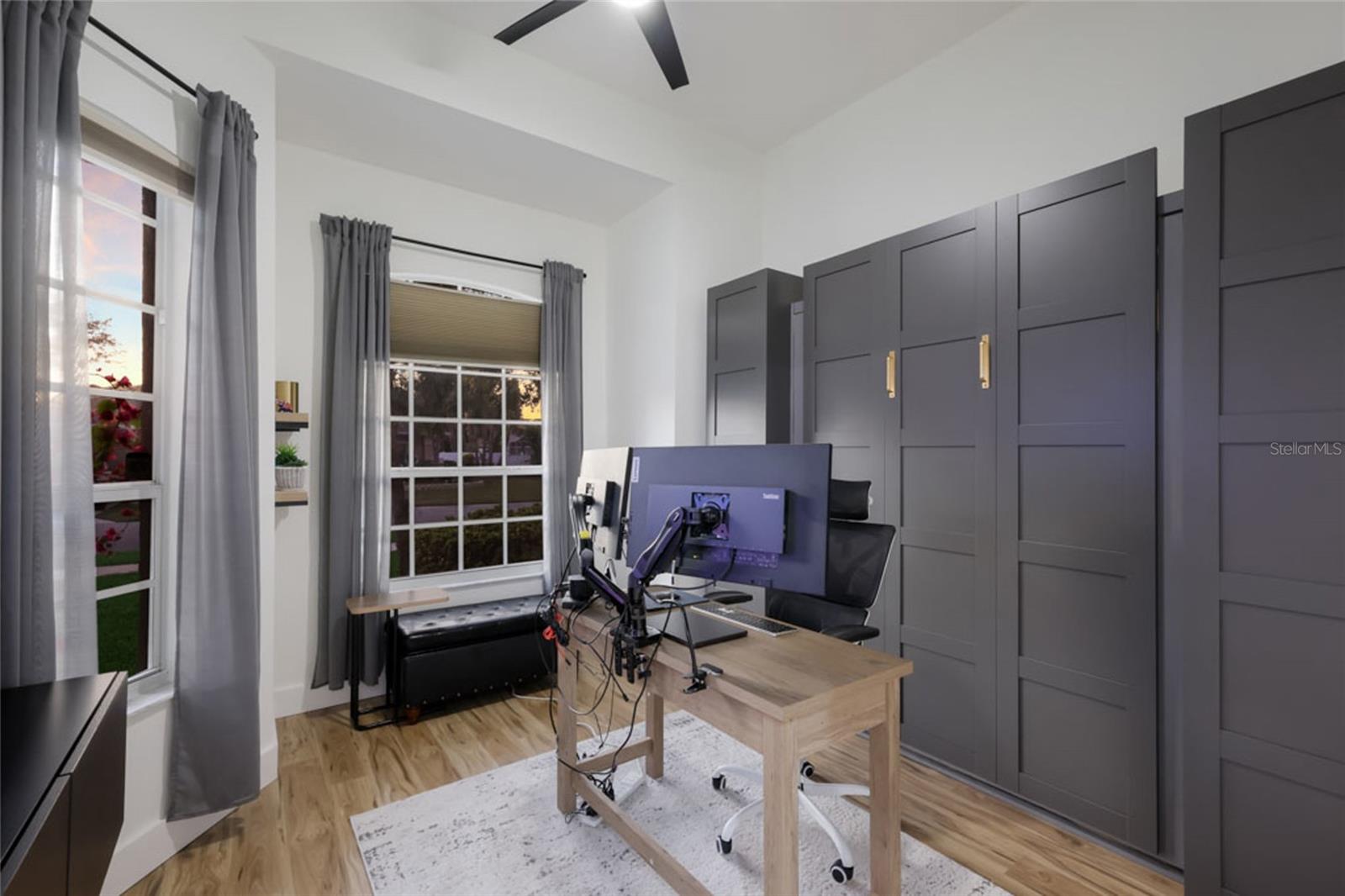 Image 30 of 48 For 597 Oak River Court