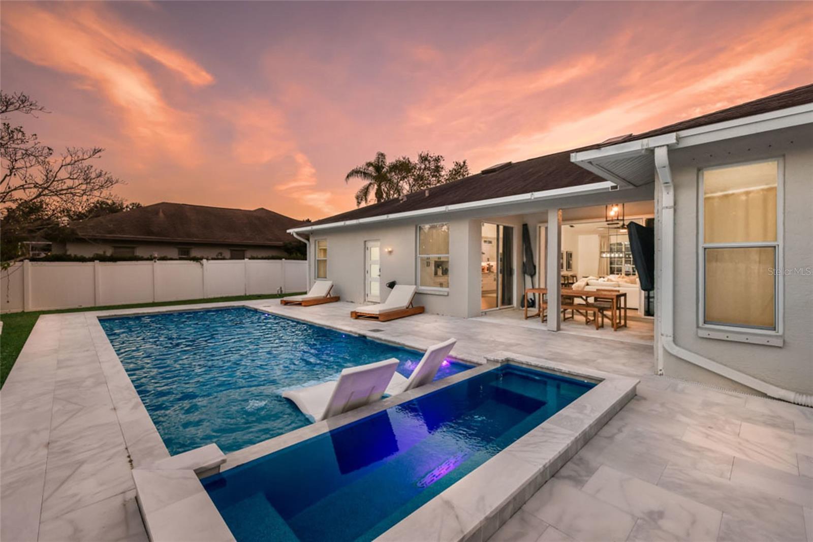 Image 37 of 48 For 597 Oak River Court