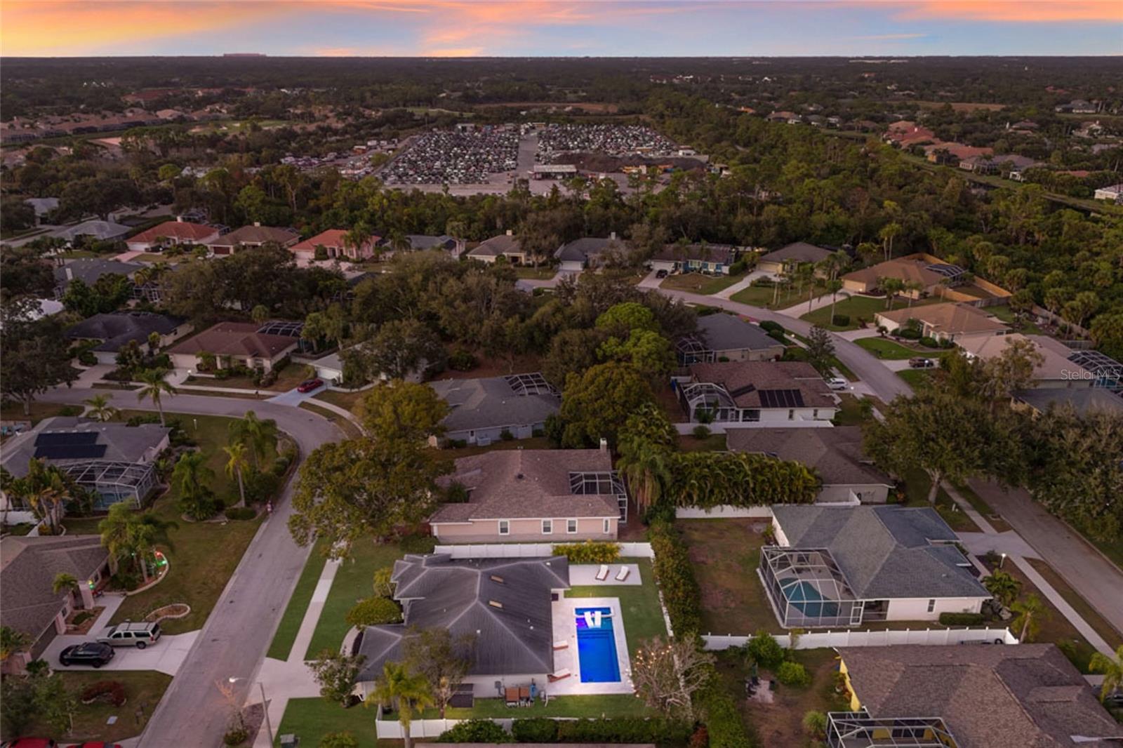 Image 44 of 48 For 597 Oak River Court