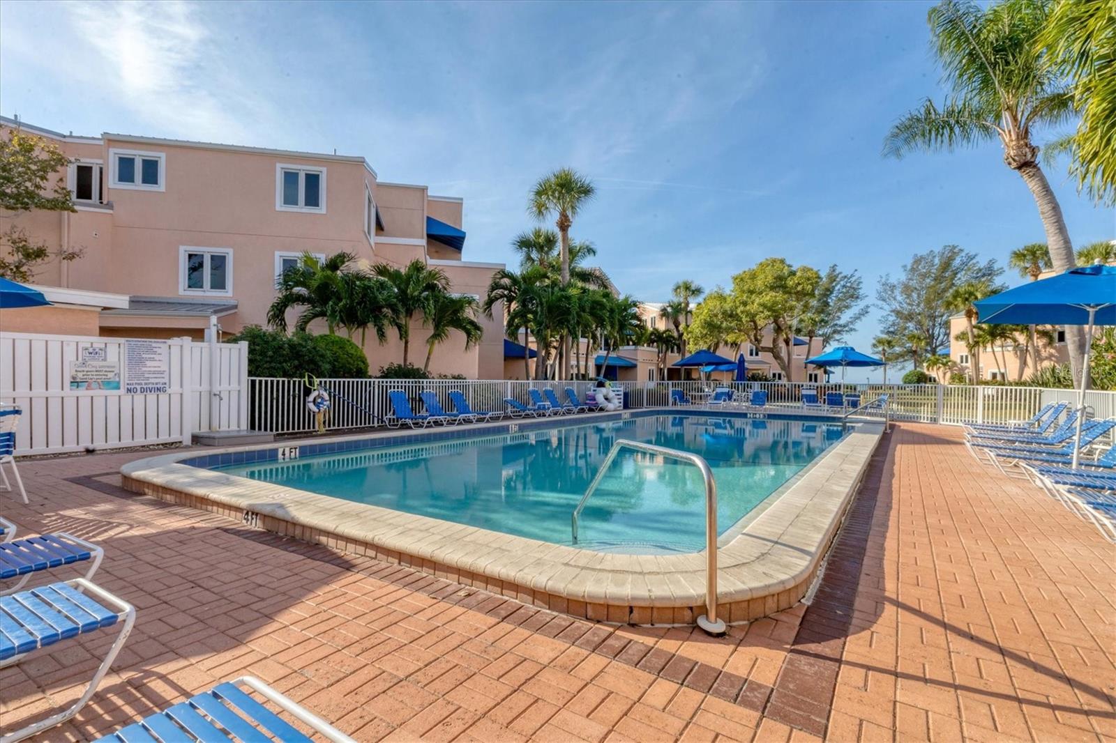 Image 35 of 52 For 4725 Gulf Of Mexico Drive 314