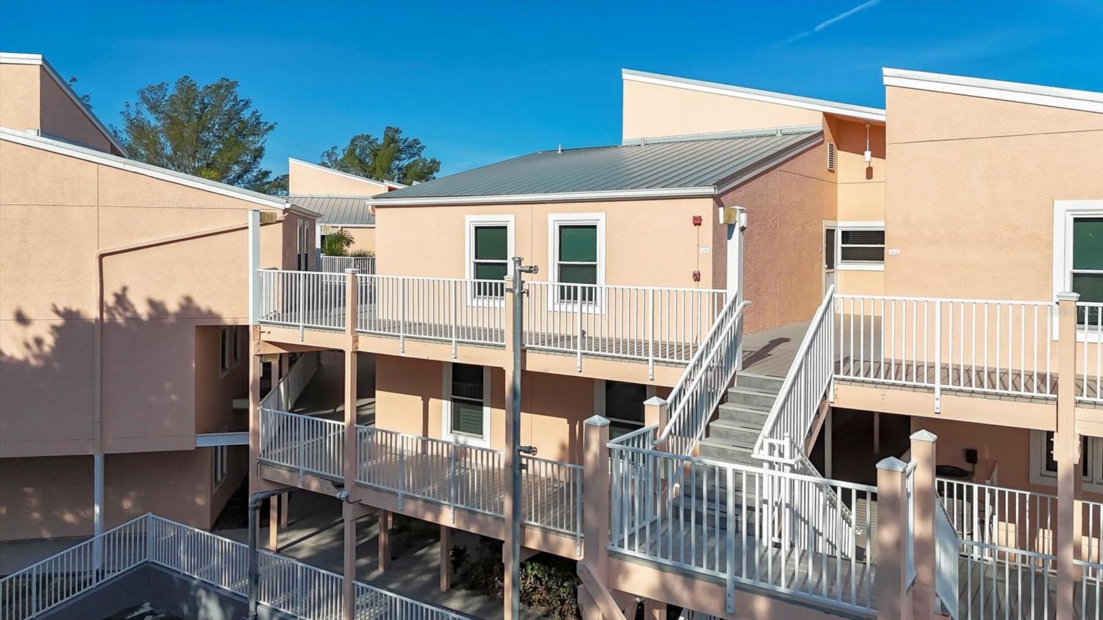 Image 48 of 52 For 4725 Gulf Of Mexico Drive 314