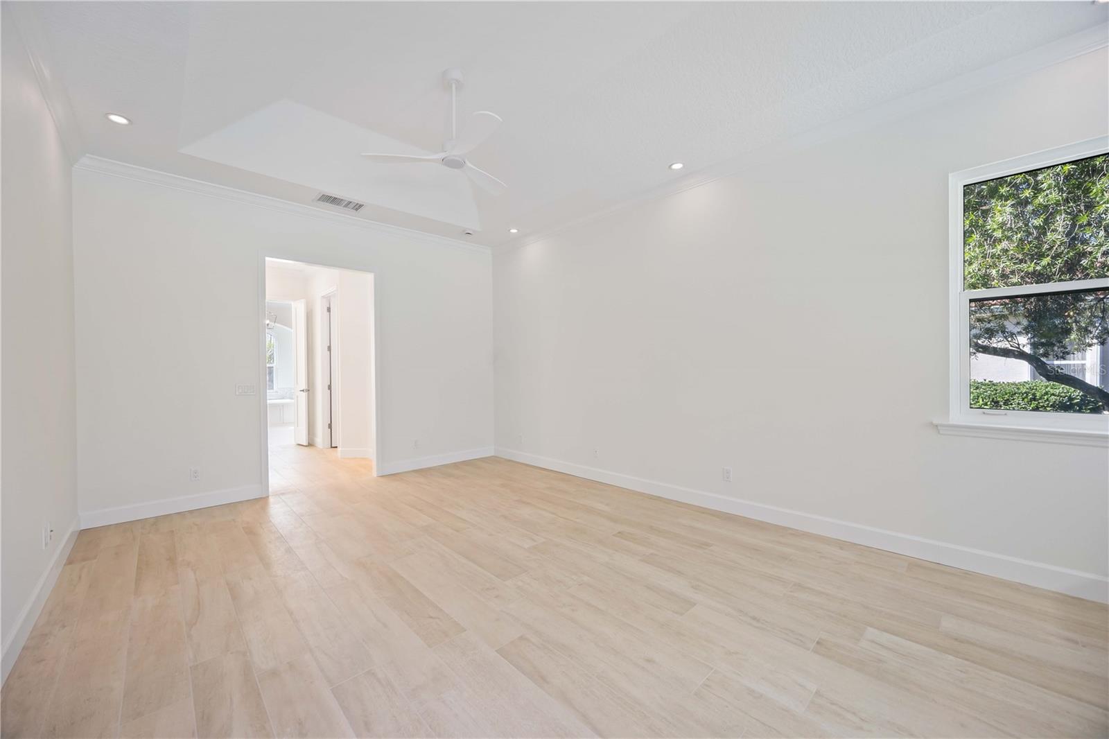 Image 18 of 37 For 7922 Royal Birkdale Circle