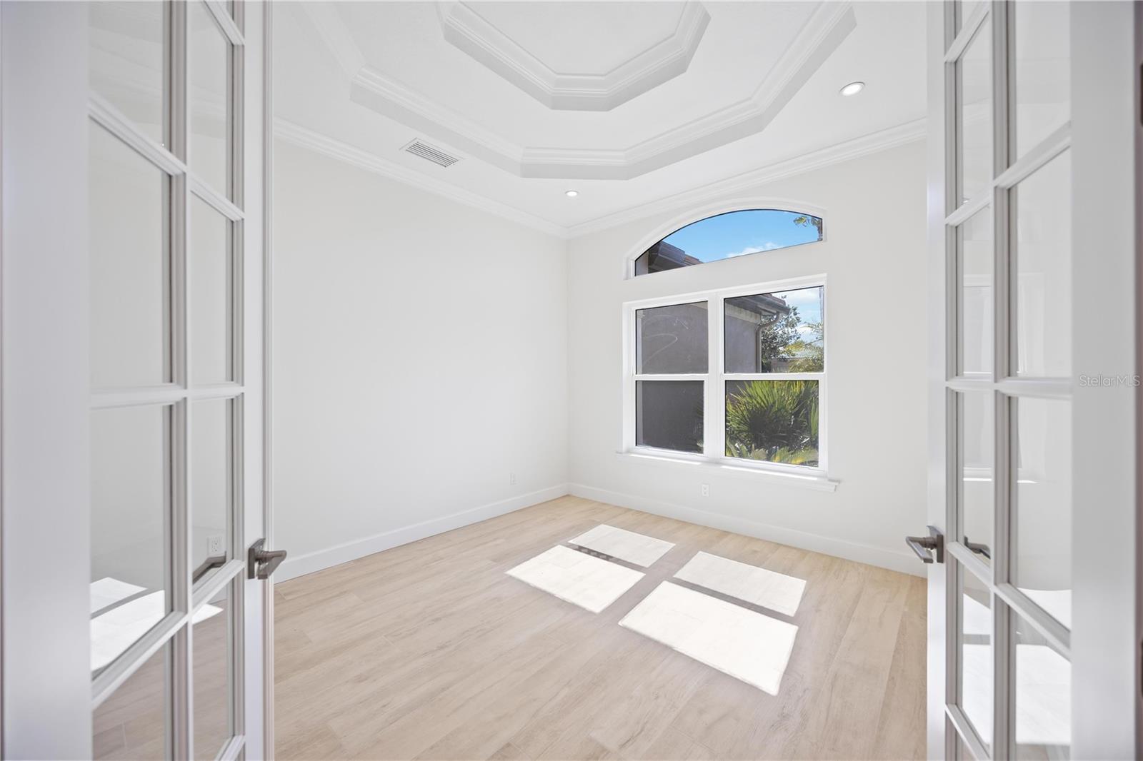 Image 25 of 37 For 7922 Royal Birkdale Circle