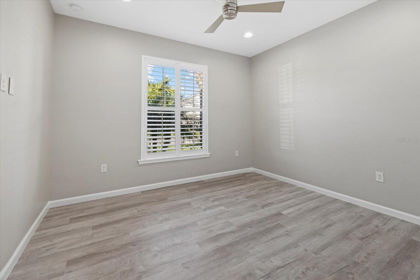 Image 4 of 70 For 11420 Golden Bay Place