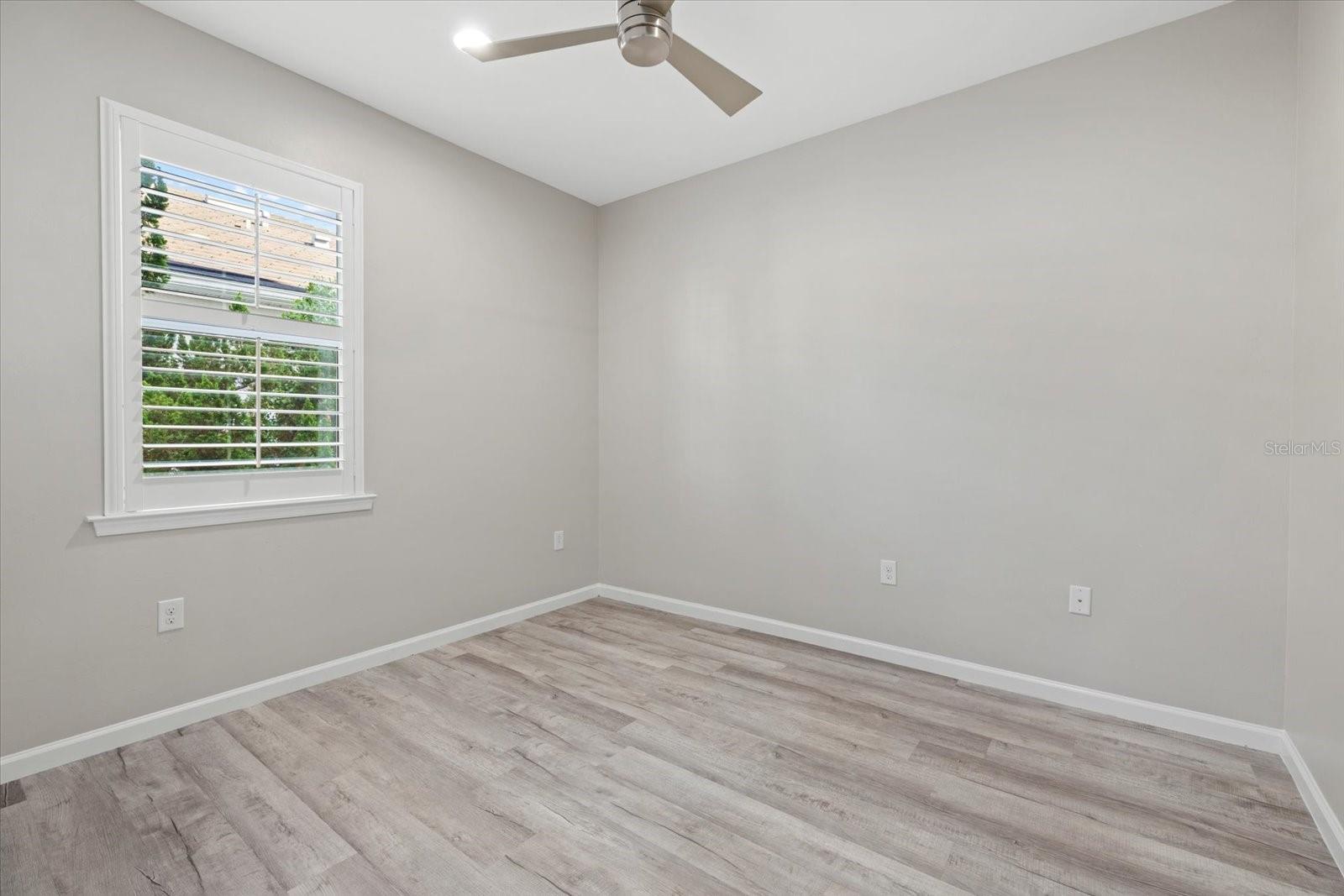 Image 6 of 70 For 11420 Golden Bay Place