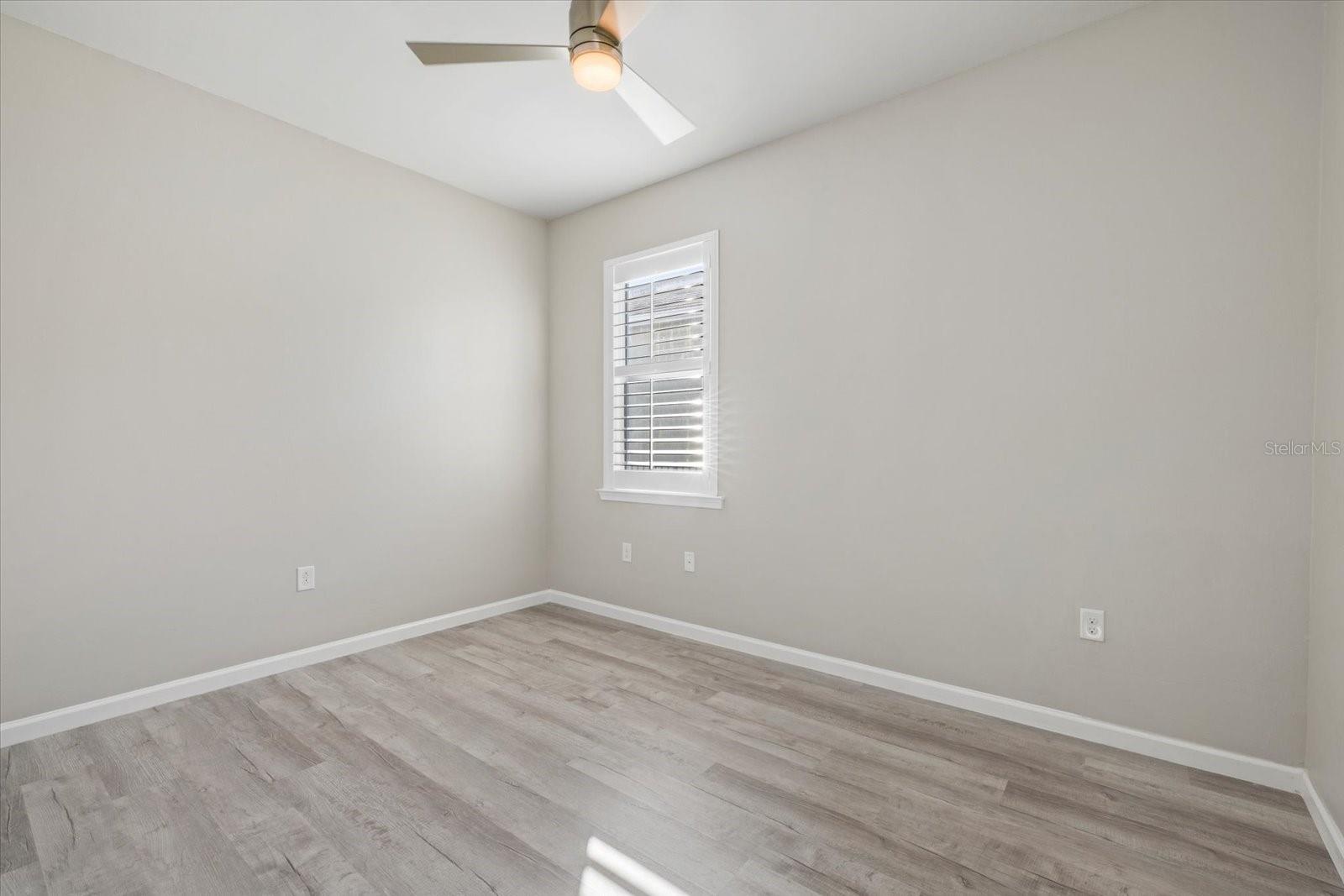 Image 9 of 70 For 11420 Golden Bay Place