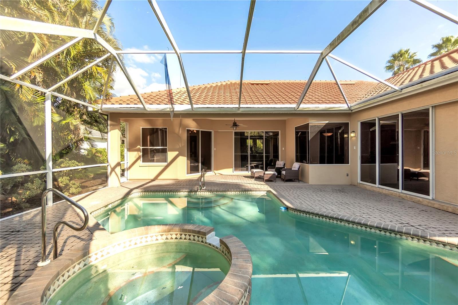 Image 13 of 47 For 8882 Bloomfield Boulevard