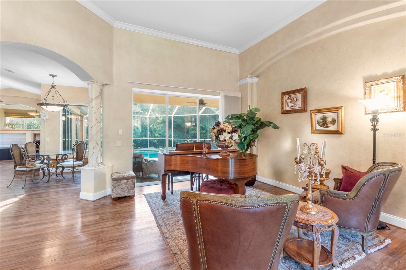 Image 15 of 47 For 8882 Bloomfield Boulevard