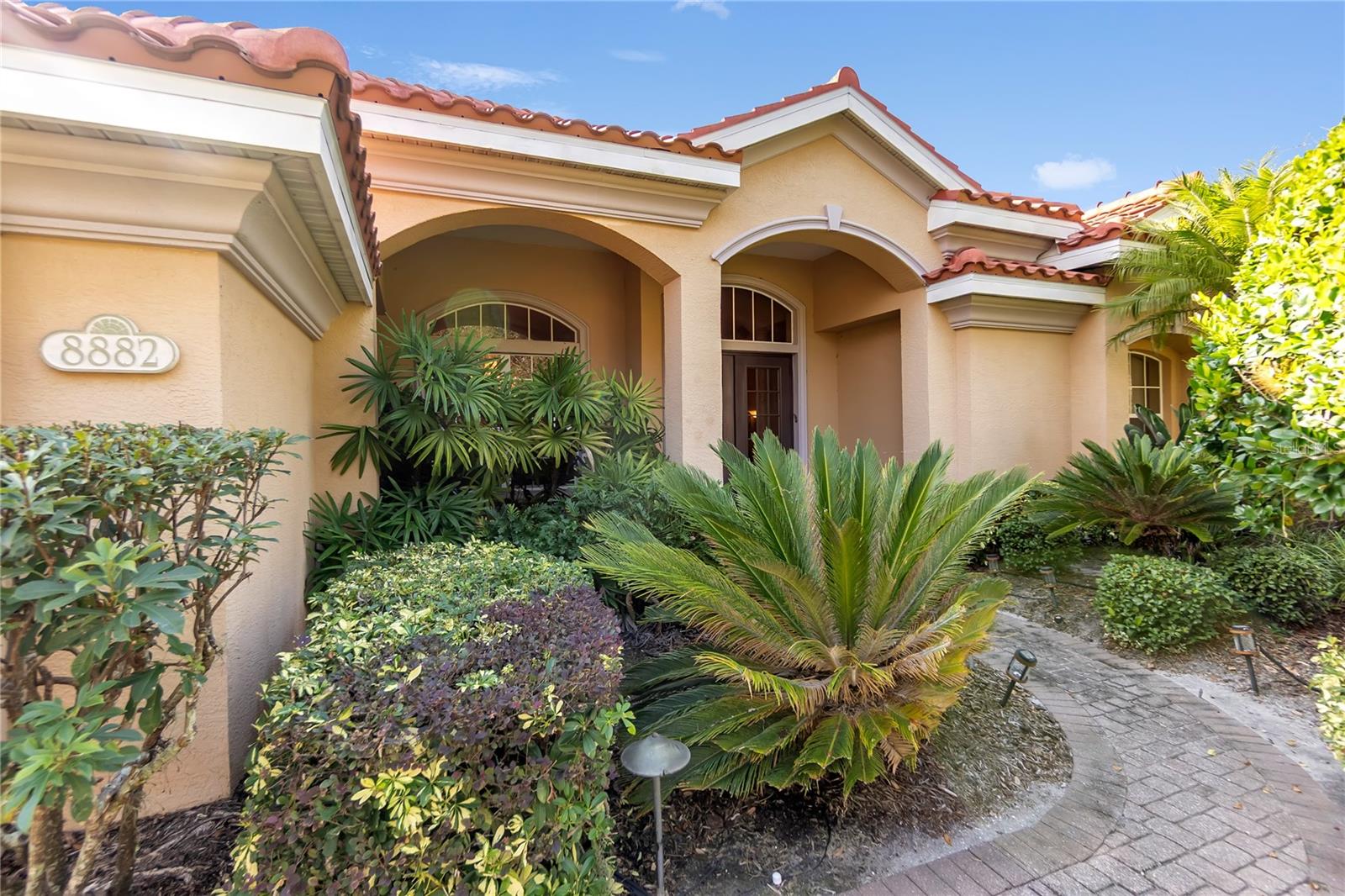 Image 4 of 47 For 8882 Bloomfield Boulevard