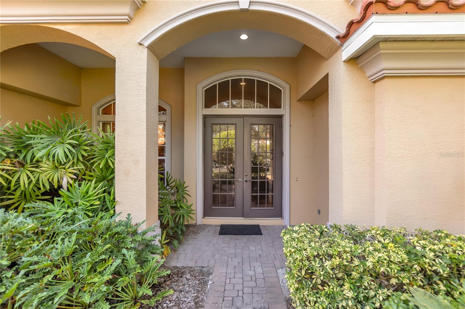 Image 5 of 47 For 8882 Bloomfield Boulevard