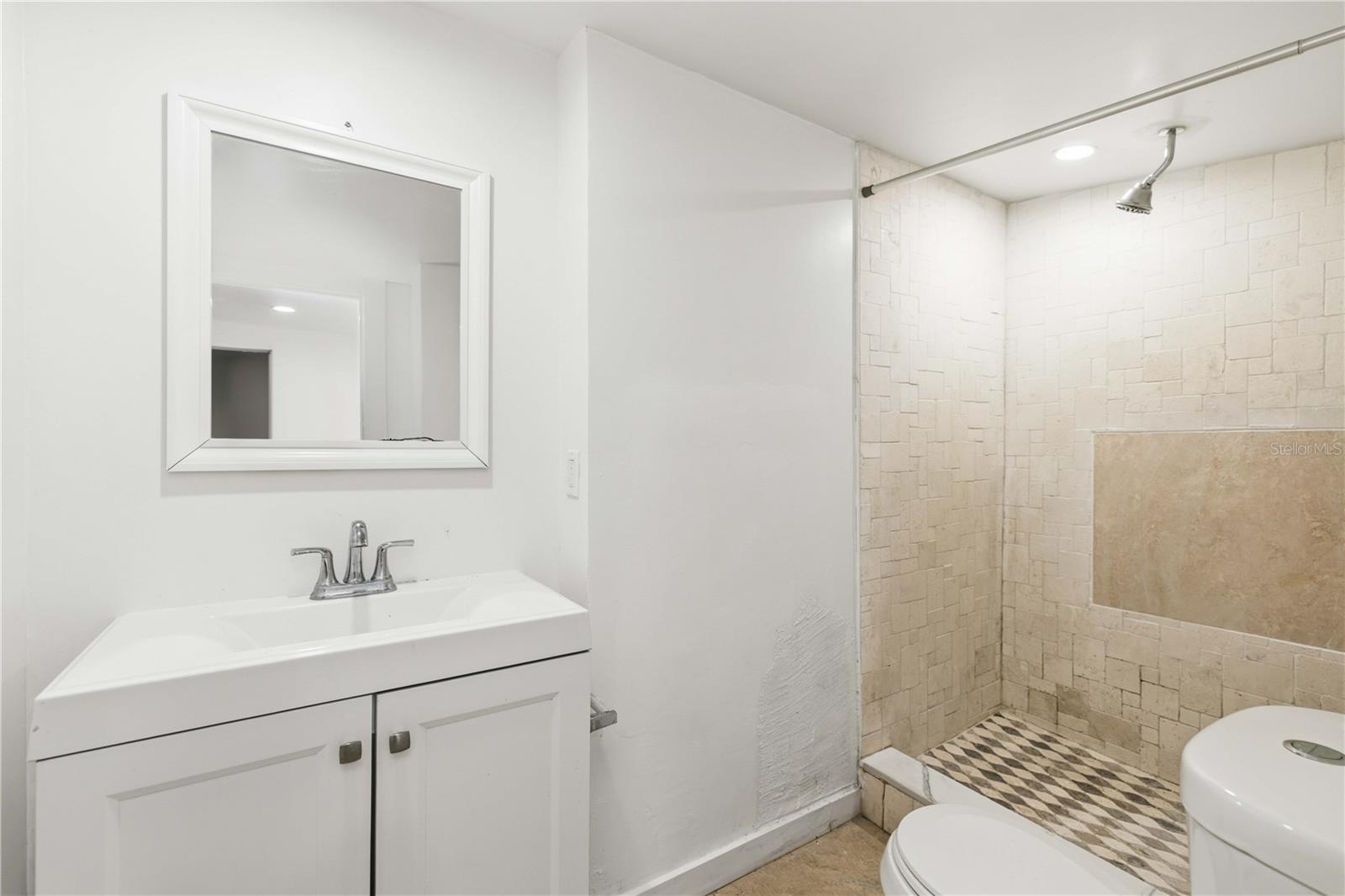 Image 26 of 29 For 117 San Rafael Avenue