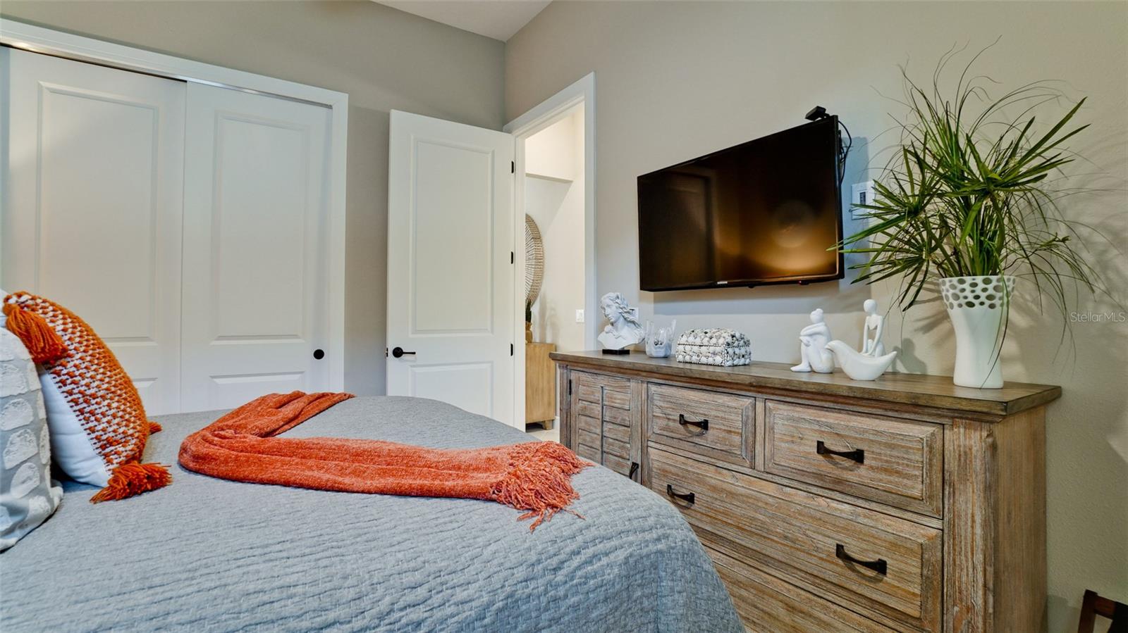 Image 31 of 65 For 8609 Sea Scape Cove