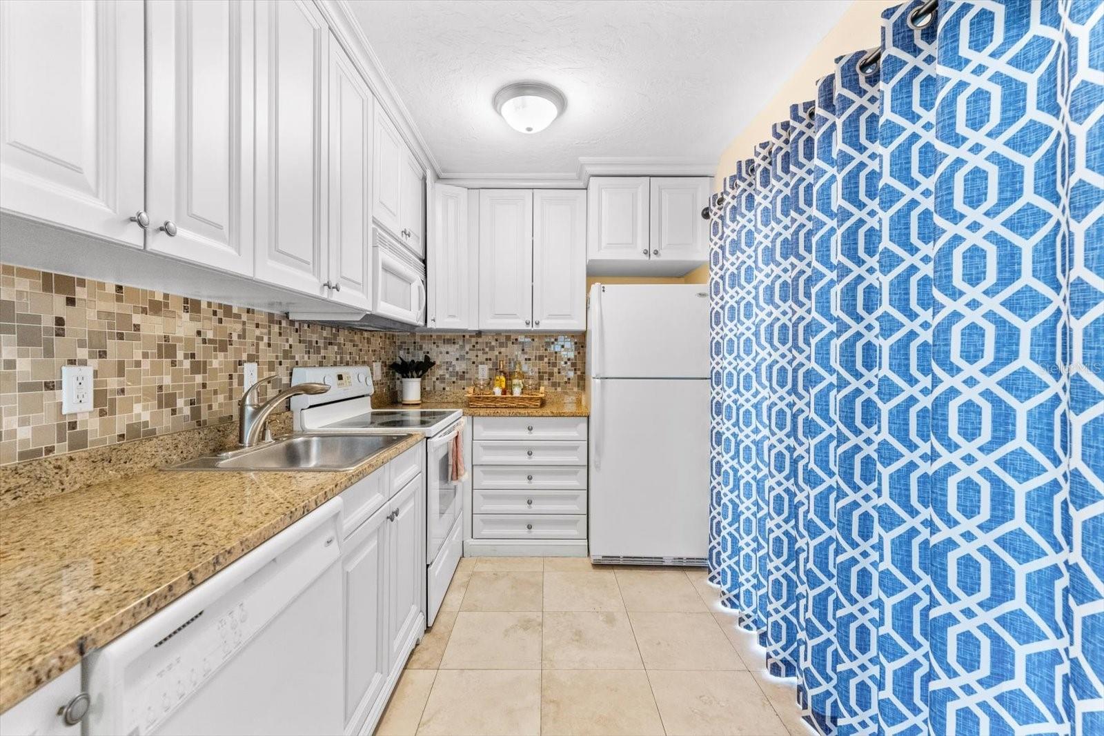 Image 29 of 99 For 6451 Elmwood Avenue H