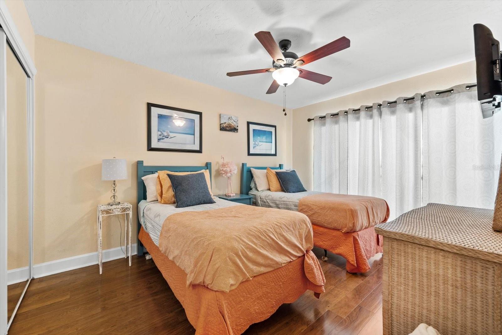 Image 38 of 99 For 6451 Elmwood Avenue H