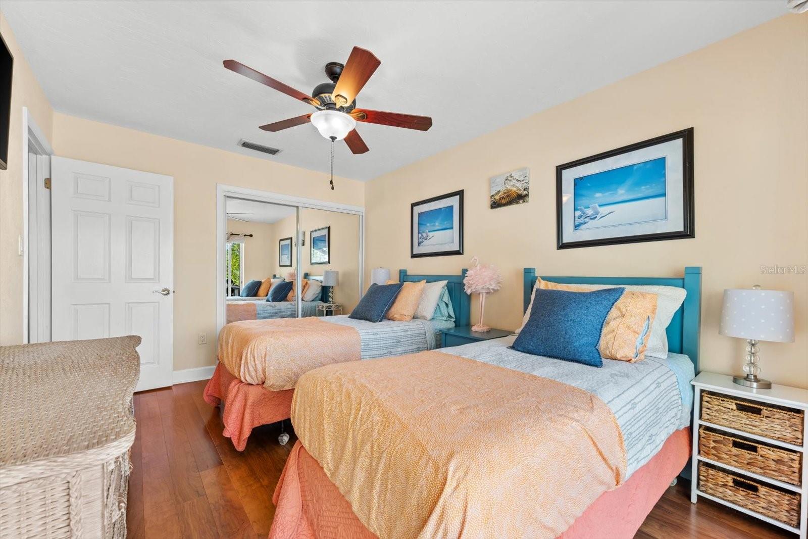 Image 39 of 99 For 6451 Elmwood Avenue H