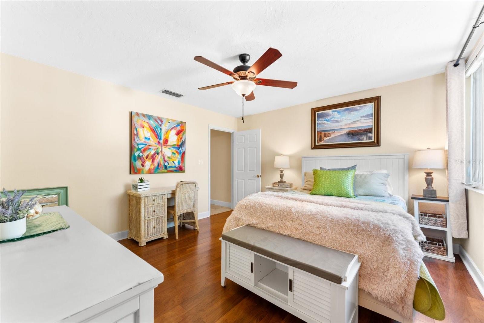 Image 45 of 99 For 6451 Elmwood Avenue H