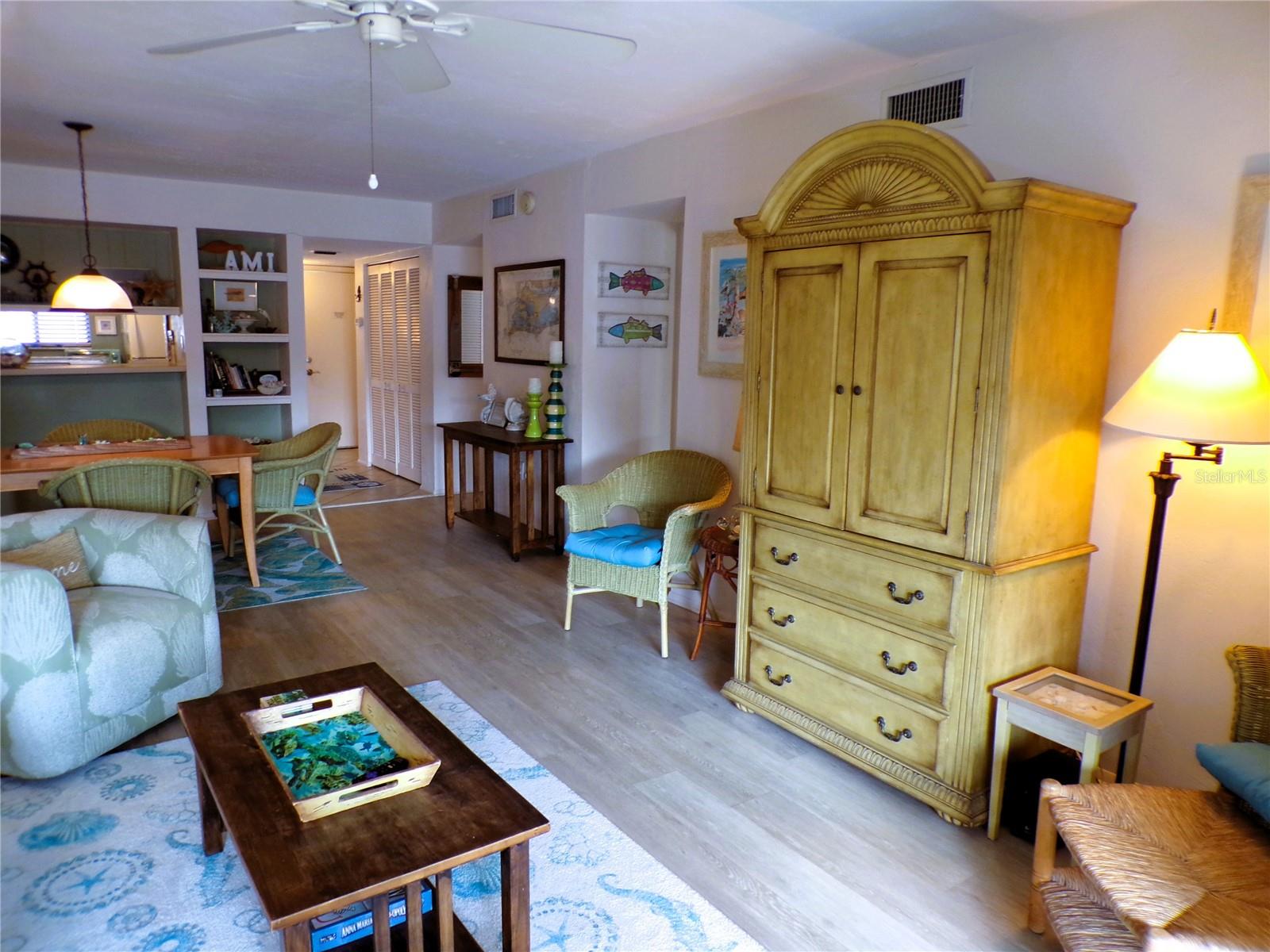 Image 14 of 42 For 1801 Gulf Drive N 238