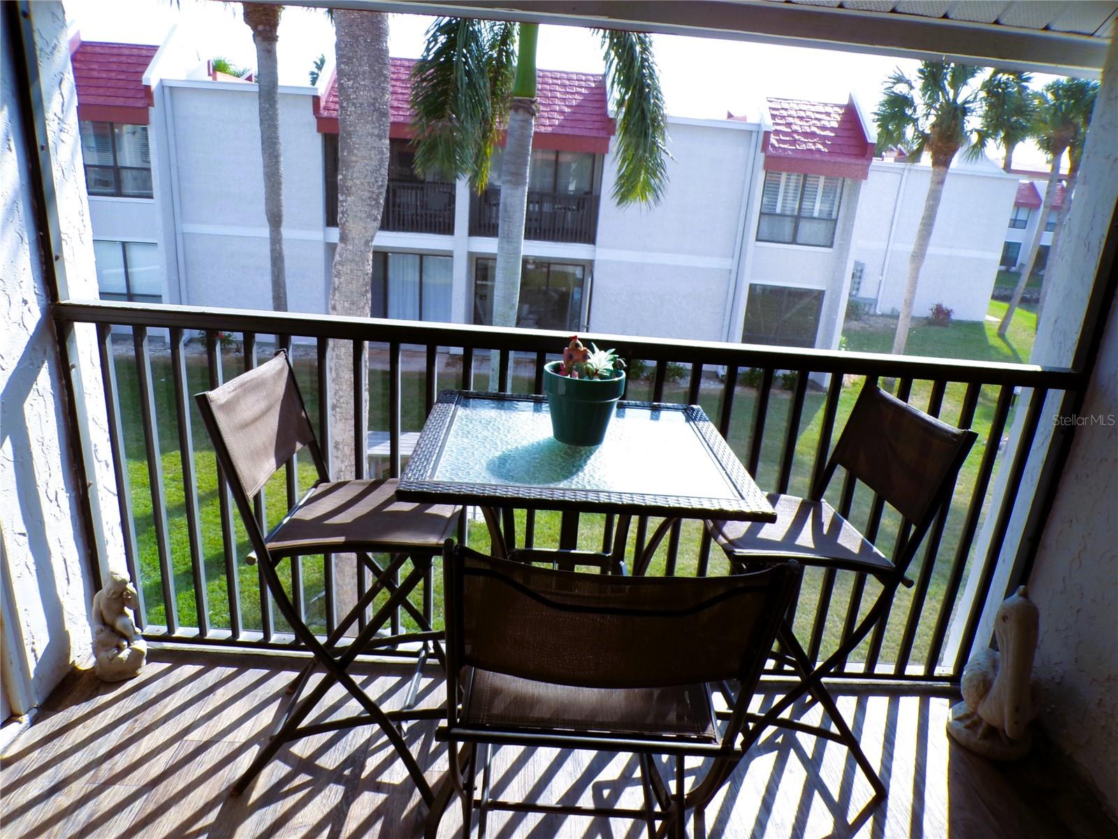 Image 15 of 42 For 1801 Gulf Drive N 238