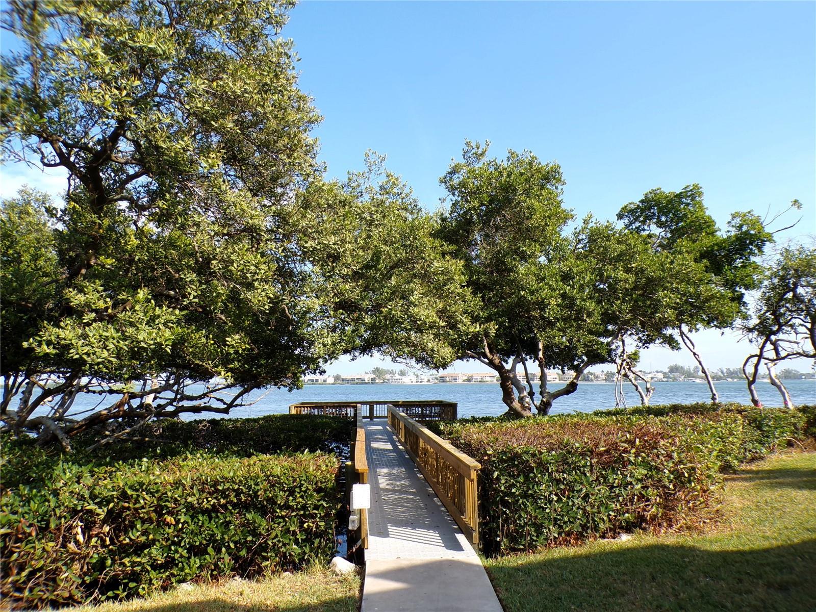 Image 31 of 42 For 1801 Gulf Drive N 238