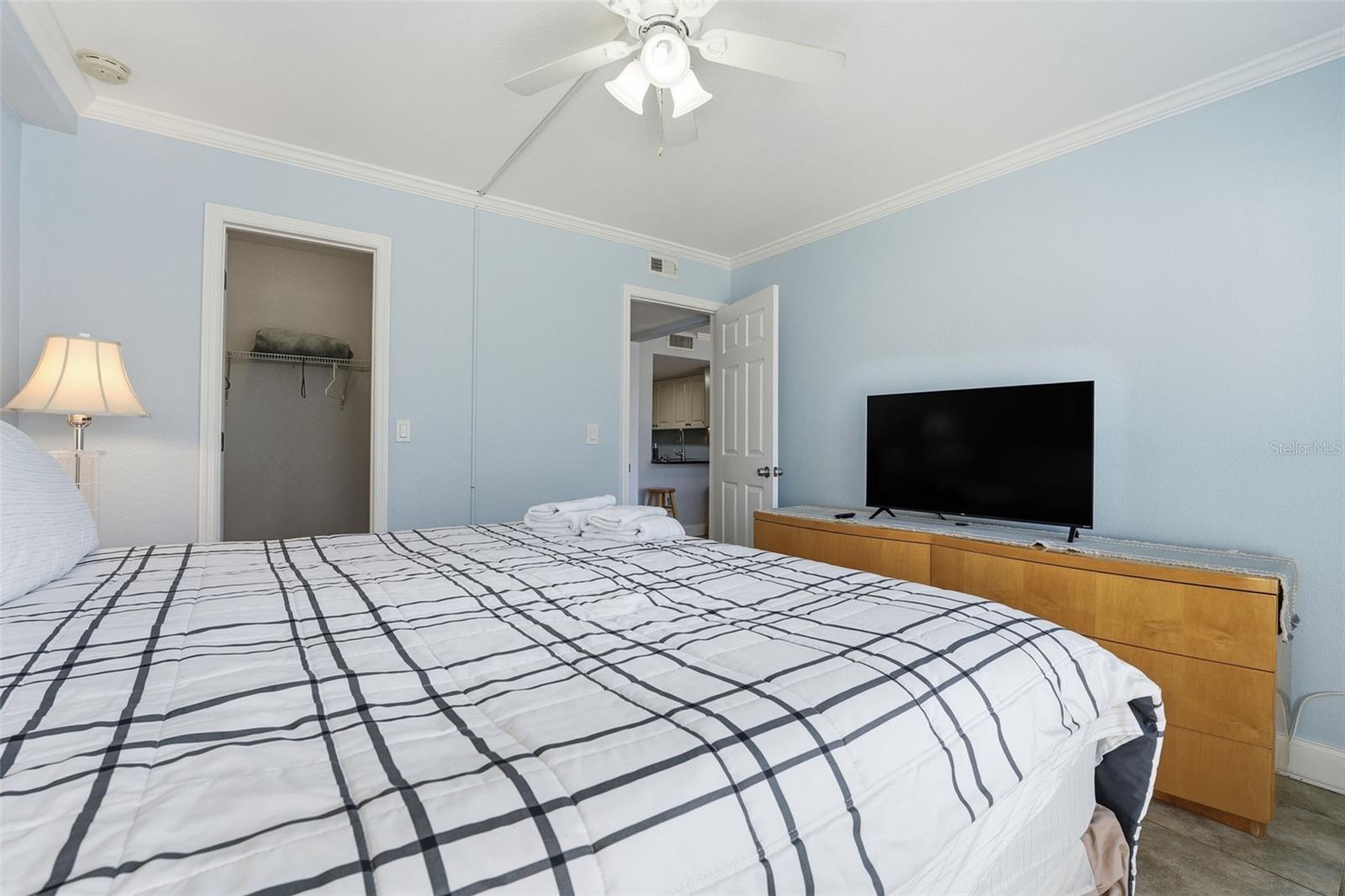 Image 13 of 31 For 3435 Clark Road 136