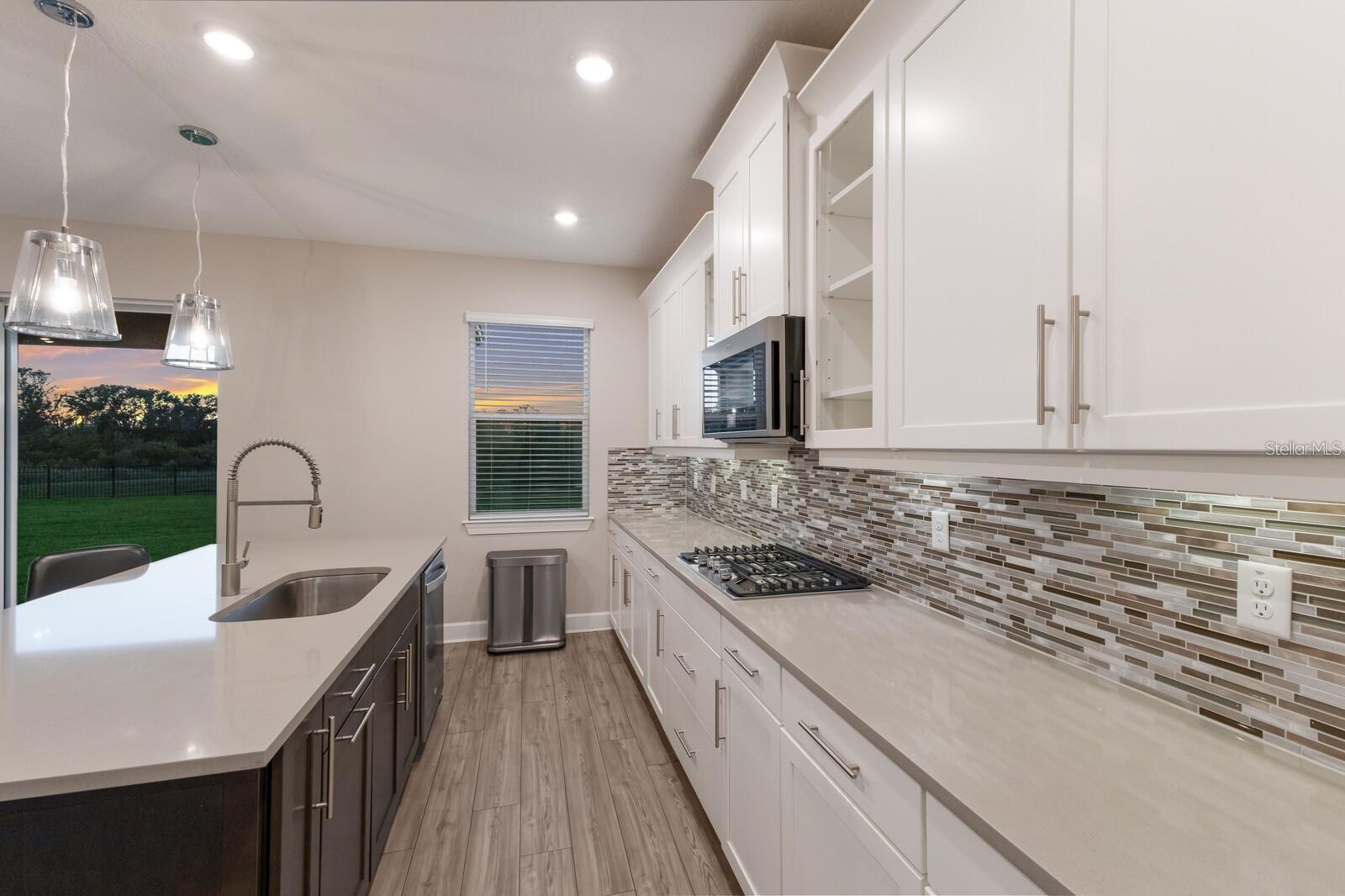 Image 8 of 89 For 13742 Green Hammock Place