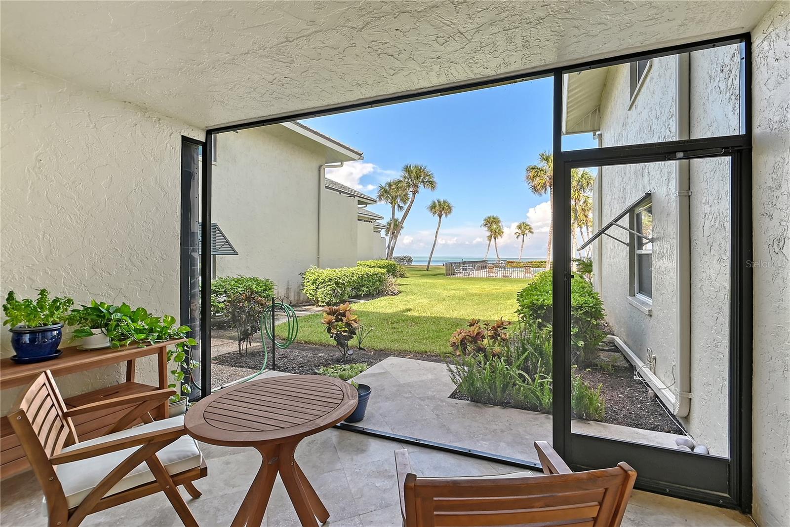 Image 12 of 16 For 4660 Ocean Boulevard P1