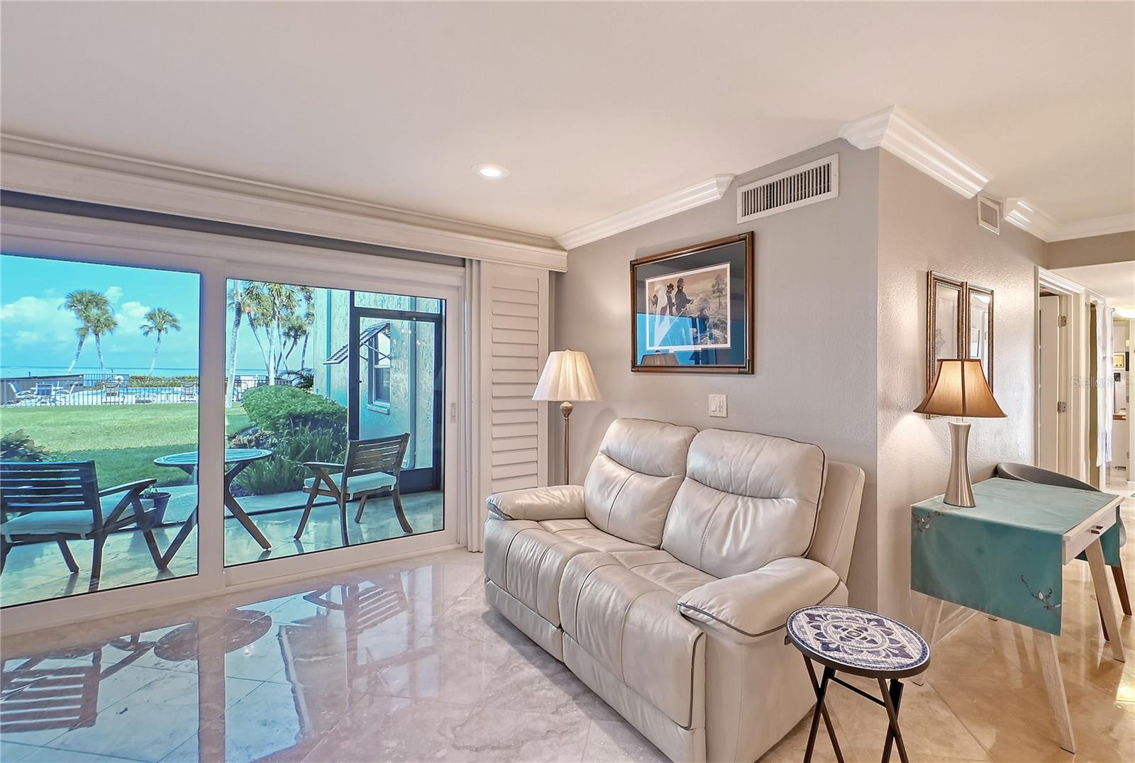 Image 5 of 16 For 4660 Ocean Boulevard P1