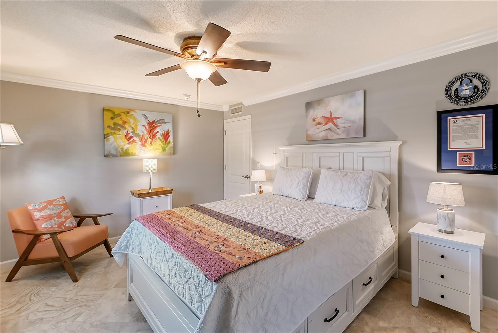 Image 9 of 16 For 4660 Ocean Boulevard P1