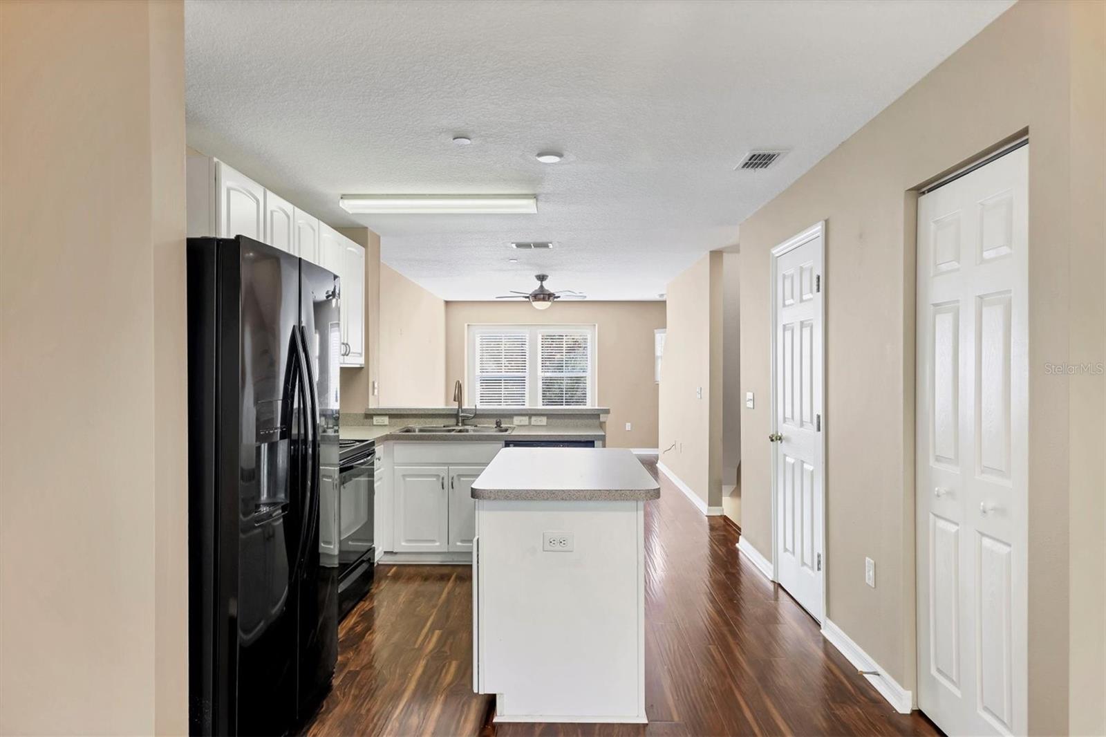 Image 10 of 30 For 7322 Black Walnut Way 7322