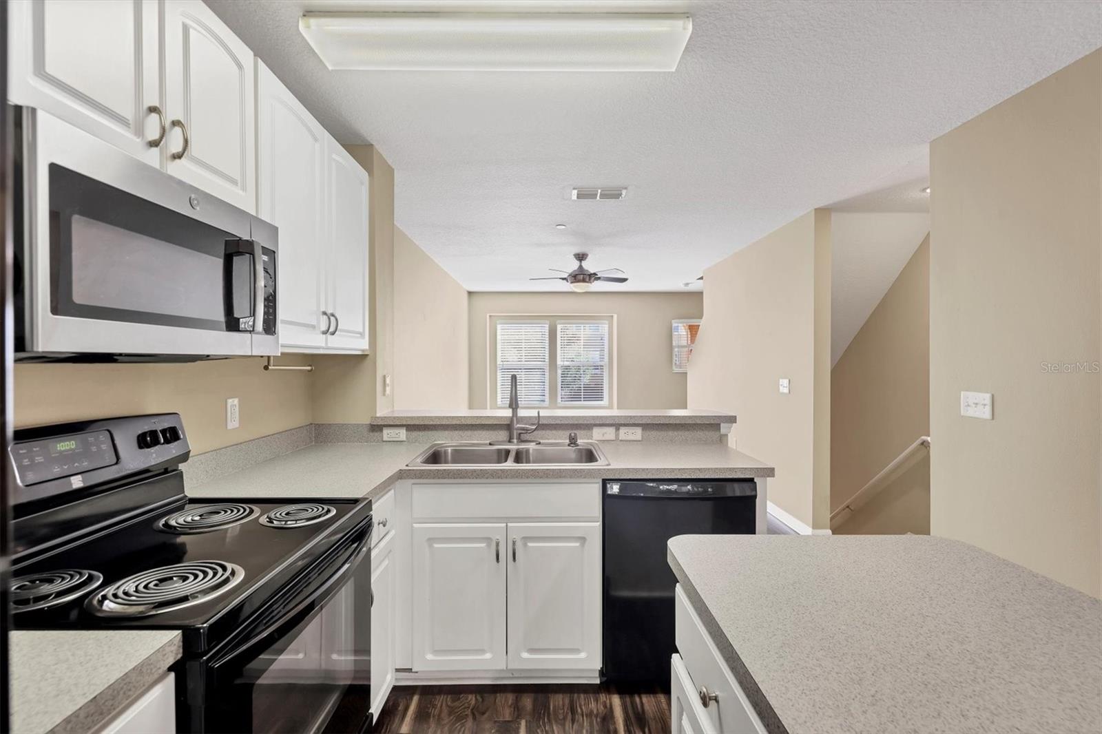 Image 9 of 30 For 7322 Black Walnut Way 7322