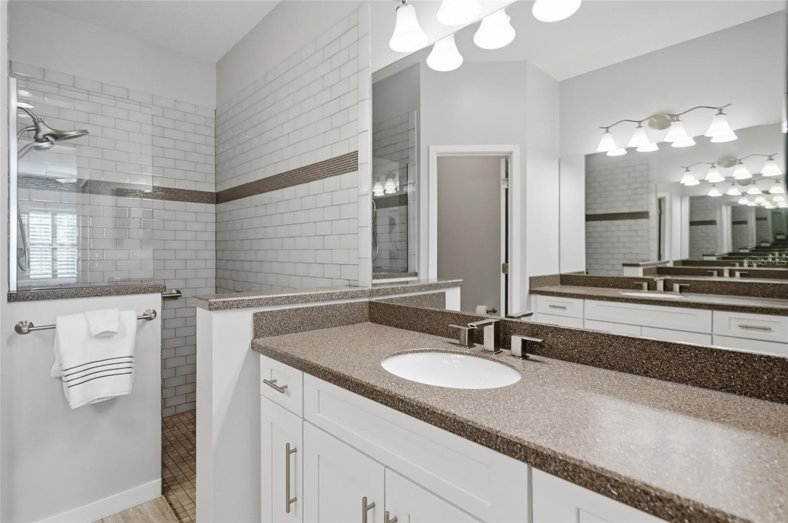 Image 30 of 50 For 7105 Vista Bella Drive