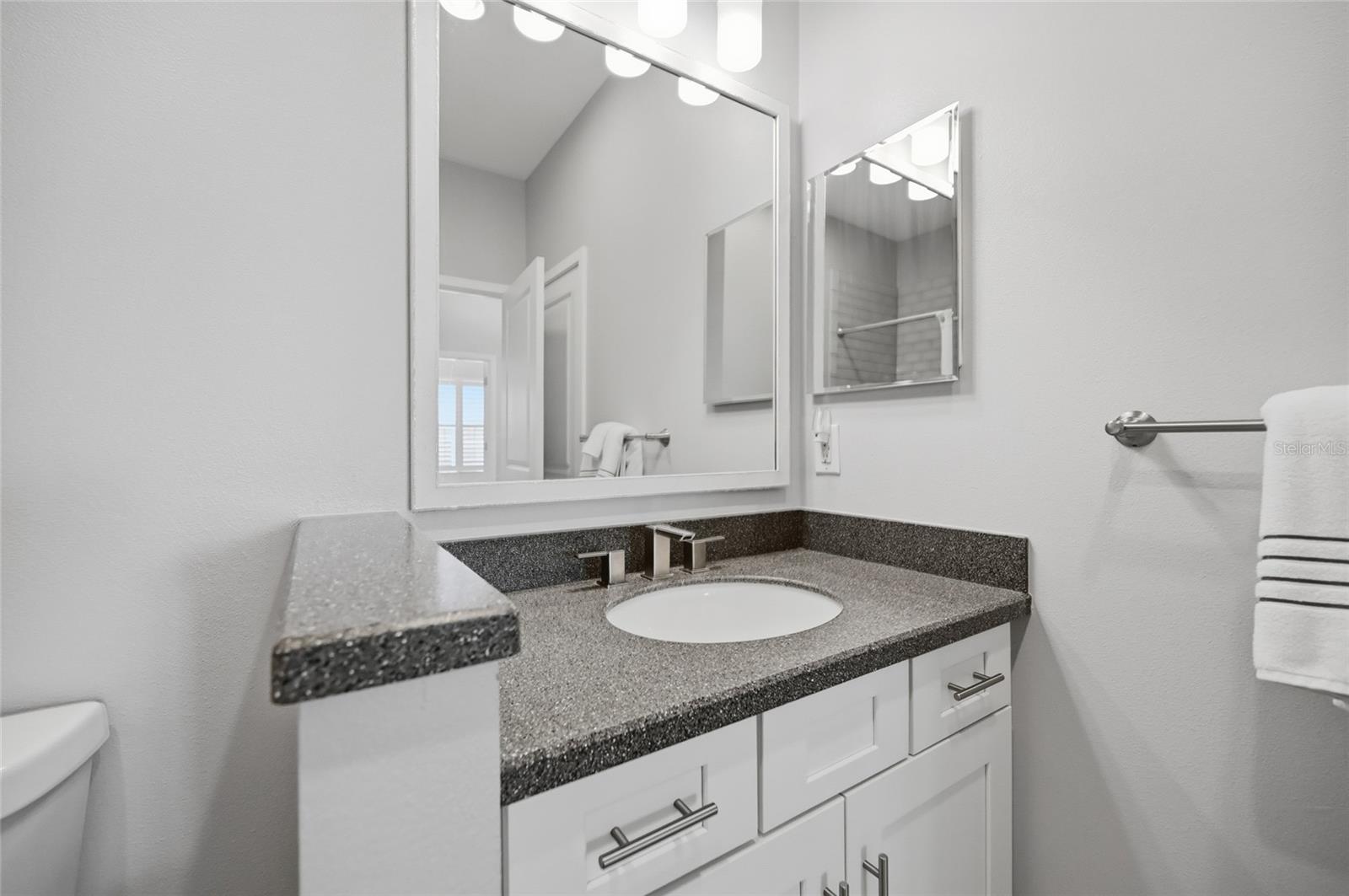 Image 36 of 50 For 7105 Vista Bella Drive