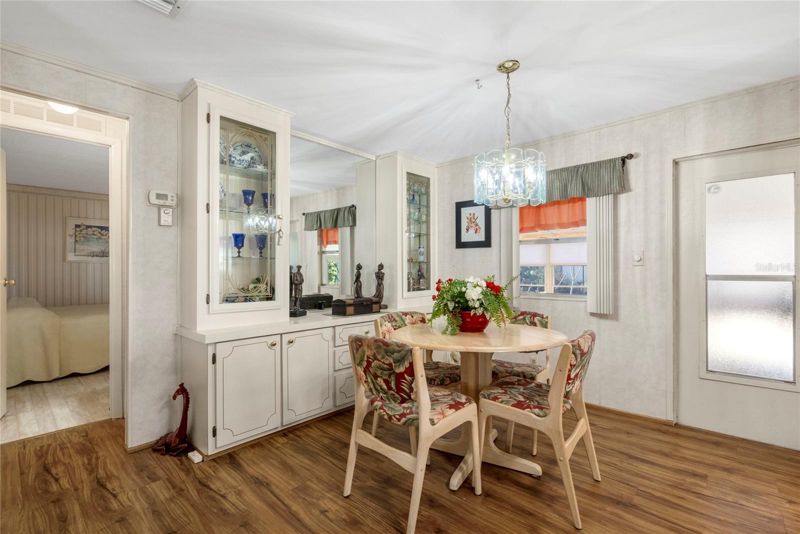 Image 15 of 45 For 533 Fleetwood Street