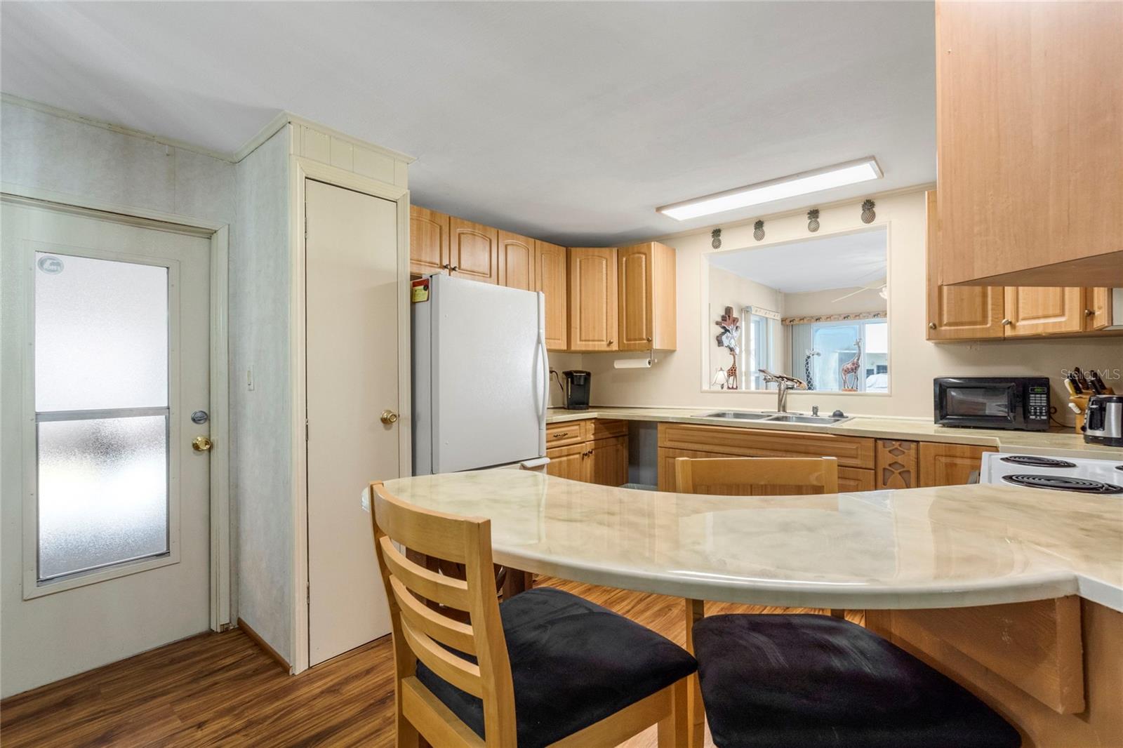 Image 17 of 45 For 533 Fleetwood Street