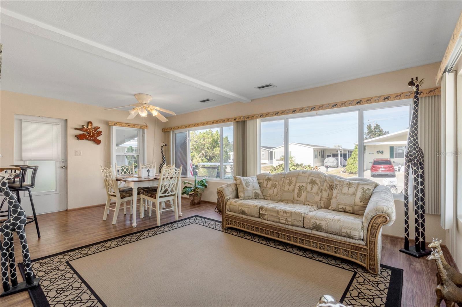 Image 2 of 45 For 533 Fleetwood Street