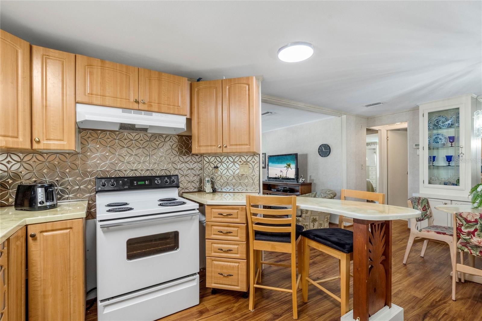 Image 20 of 45 For 533 Fleetwood Street