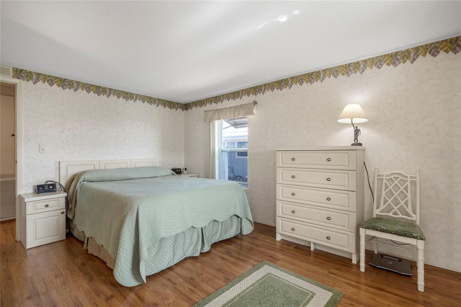 Image 22 of 45 For 533 Fleetwood Street